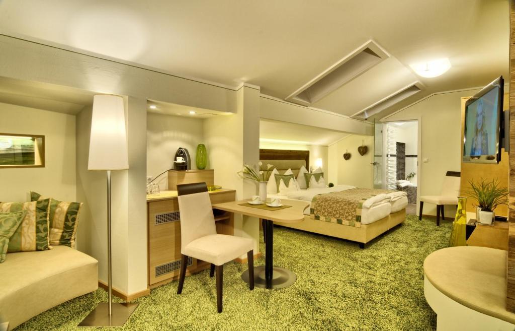 Hotel Neuhaeusl Superior Berchtesgaden Room photo