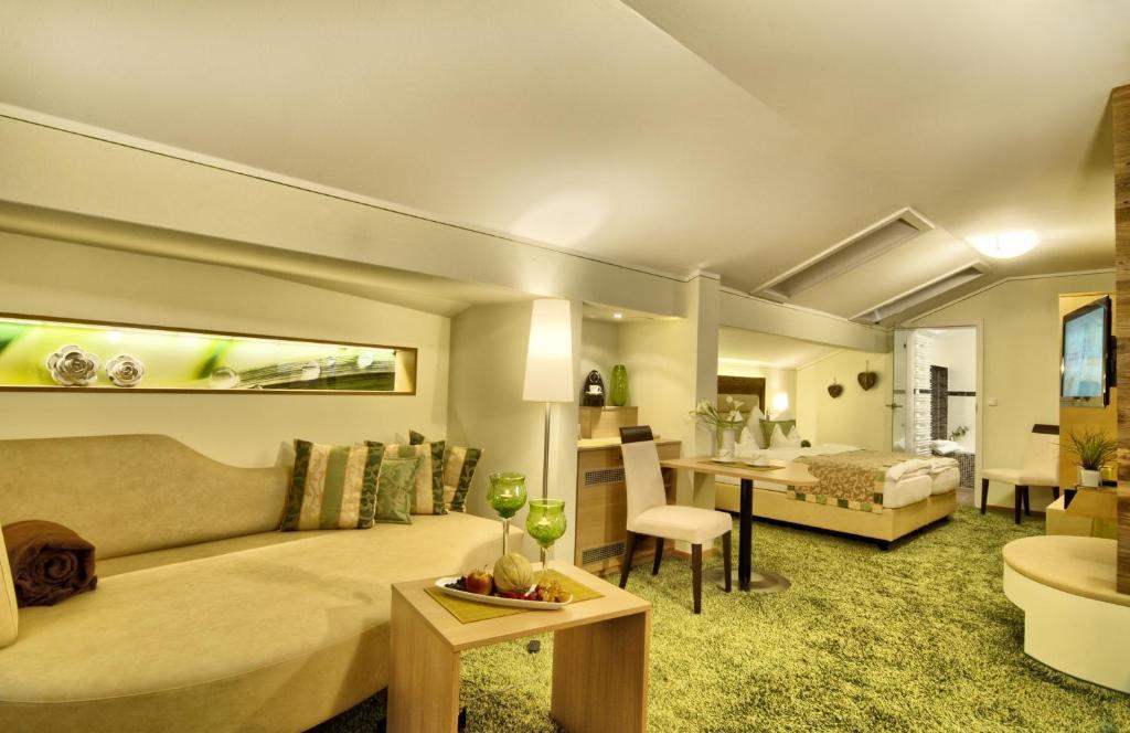Hotel Neuhaeusl Superior Berchtesgaden Room photo